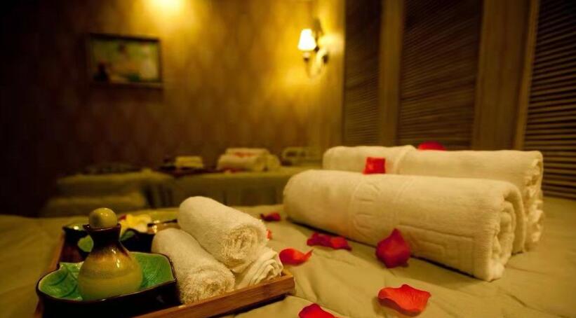 济南高端水疗spa会馆就这样带着清风月静抚慰了光阴悲喜